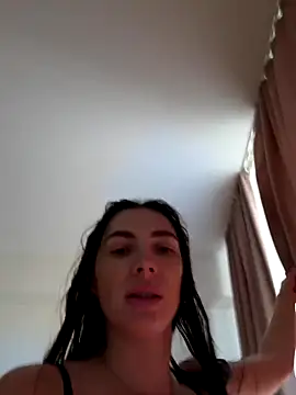 Snapshot of AmandaStoun chatting on September 2025 08:39:01 AM AmandaStoun online show from September 2025 08:39:01 AM