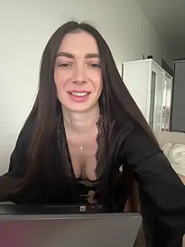 AmandaStoun online show from December 2025 12:11:01 PM