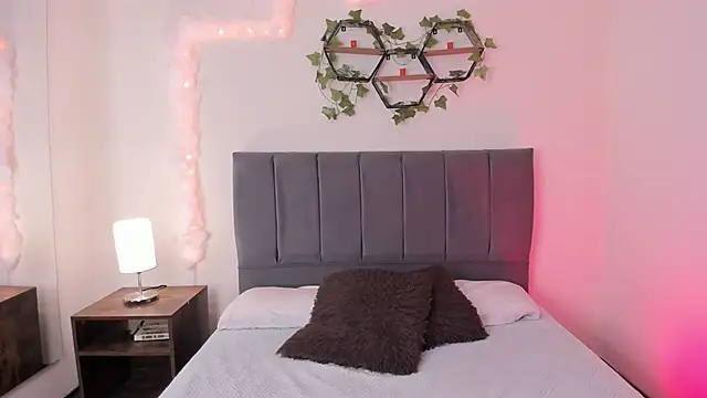 Snapshot of Ambar_gh1 chatting on September 2025 08:23:02 PM Ambar gh1 online show from September 2025 08:23:02 PM