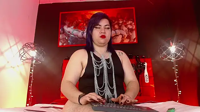 Lilih golden online show from November 2025 11:58:02 AM