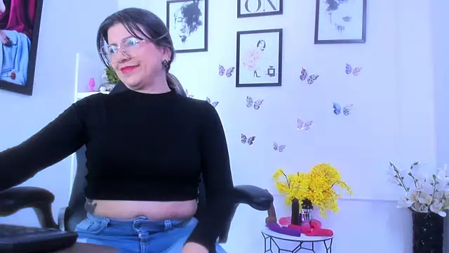 Ariana costa online show from November 2025 01:48:02 PM