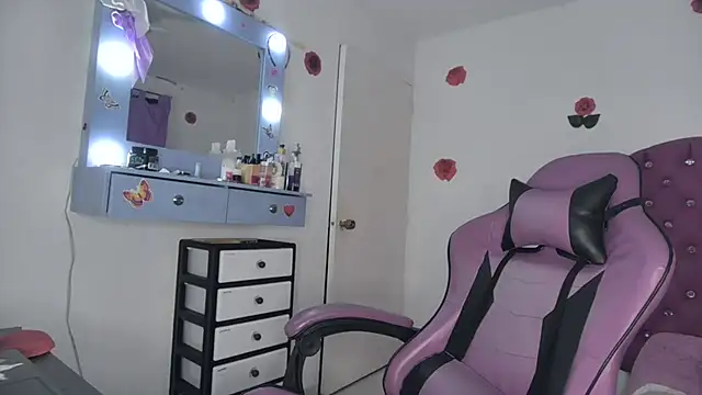 soffy rosses online show from April 2026 02:27:01 AM