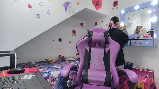 soffy rosses online show from October 2025 04:00:02 AM