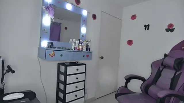 soffy rosses online show from May 2026 02:00:02 AM