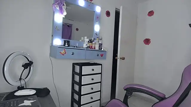 soffy rosses online show from May 2026 02:04:02 AM