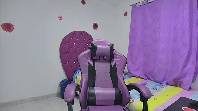 soffy rosses online show from December 2025 03:39:01 AM