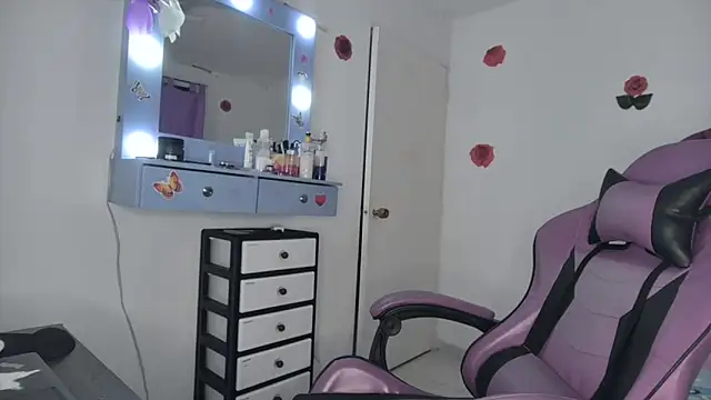 soffy rosses online show from May 2026 03:01:02 AM