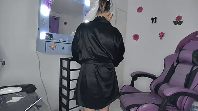 soffy rosses online show from May 2026 04:01:01 AM