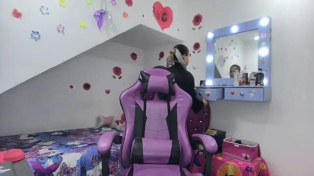 soffy rosses online show from October 2025 01:51:02 AM