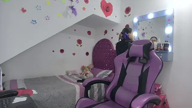soffy rosses online show from October 2025 01:58:01 AM