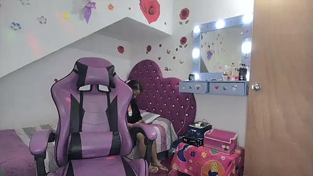 soffy rosses online show from November 2025 01:53:01 AM