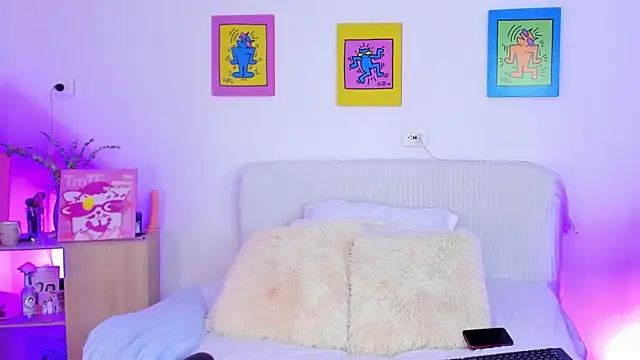 Snapshot of AprilAddams_ chatting on October 2025 09:15:01 PM AprilAddams  online show from October 2025 09:15:01 PM