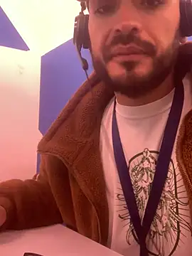 malek xarx  online show from January 2026 01:28:01 PM