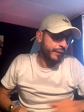 malek xarx  online show from December 2025 08:36:01 PM