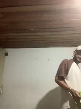 malek xarx  online show from February 2026 12:07:02 AM