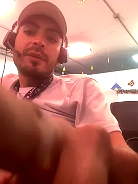 malek xarx  online show from November 2025 03:12:01 PM