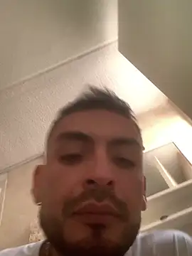 malek xarx  online show from October 2025 07:02:01 PM