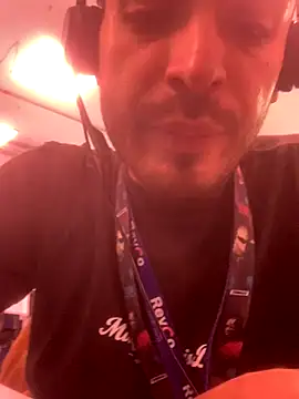 malek xarx  online show from November 2025 02:50:01 PM