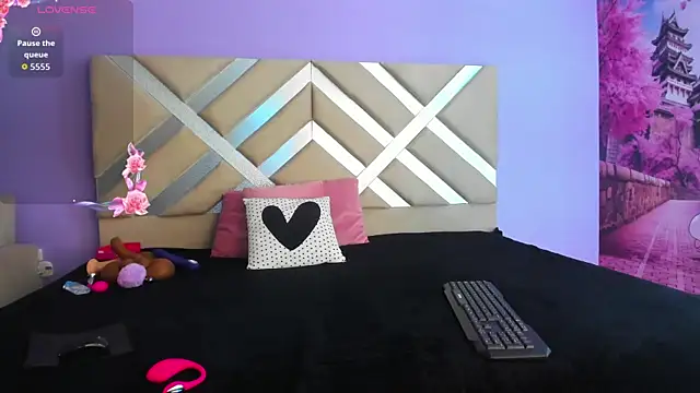 Snapshot of tiana_rosse_ chatting on September 2025 12:08:02 PM tiana rosse online show from September 2025 12:08:02 PM