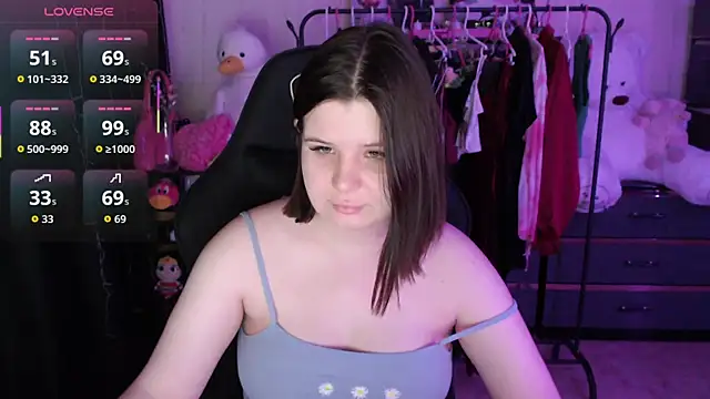 AmyVibess online show from April 2026 08:10:02 PM