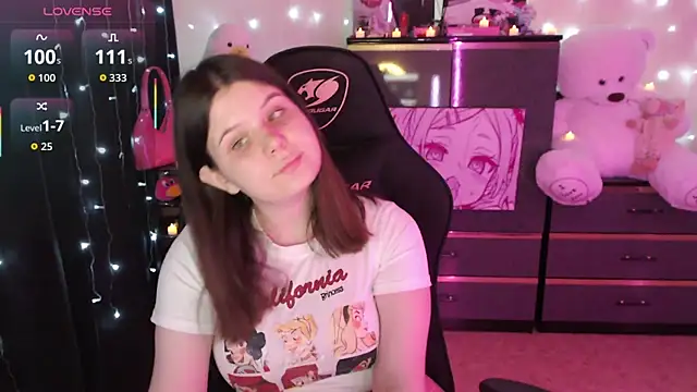 AmyVibess online show from October 2025 08:10:02 PM