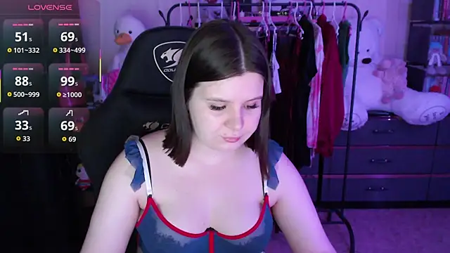 AmyVibess online show from April 2026 08:15:01 PM