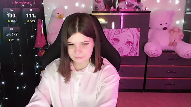 AmyVibess online show from November 2025 08:12:01 PM