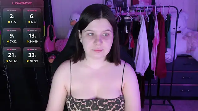 AmyVibess online show from May 2026 06:13:01 PM