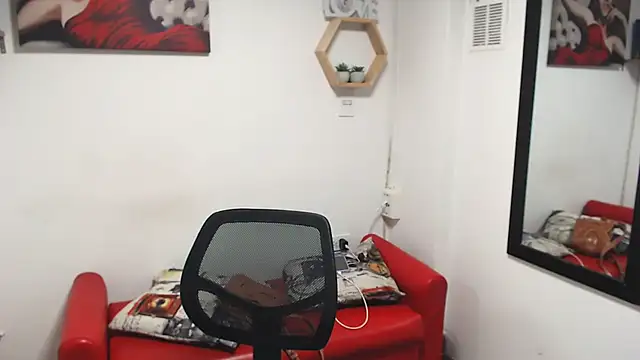 DIVAX MONSERRAT online show from January 2026 11:09:01 PM