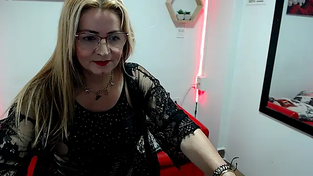 DIVAX MONSERRAT online show from October 2025 08:32:02 PM