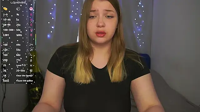 Snapshot of CuteSharloti chatting on May 2026 05:51:02 PM CuteSharloti online show from May 2026 05:51:02 PM