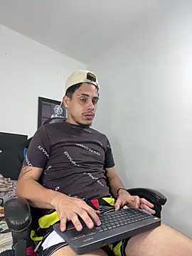 Luke Stone online show from April 2026 09:39:33 PM