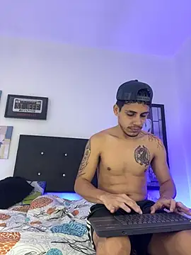 Luke Stone online show from October 2025 07:00:01 PM