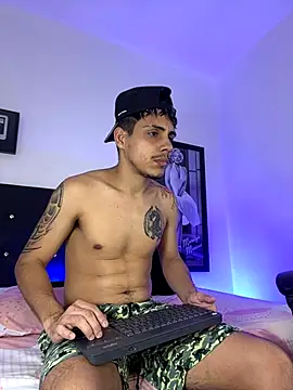 Luke Stone online show from November 2025 09:09:02 PM