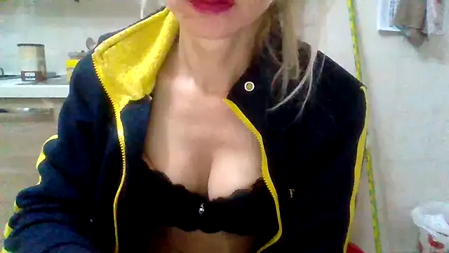 Kelly80 online show from March 2026 04:29:01 AM