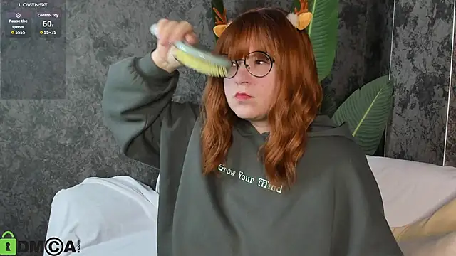 Snapshot of Michelle_Wilsson chatting on November 2025 08:25:02 AM Michelle Wilsson online show from November 2025 08:25:02 AM