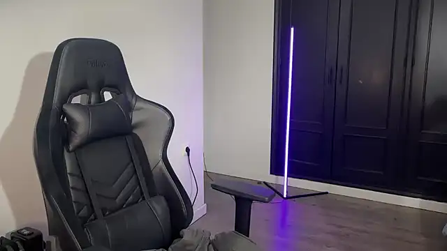 s meow online show from January 2026 11:53:01 PM