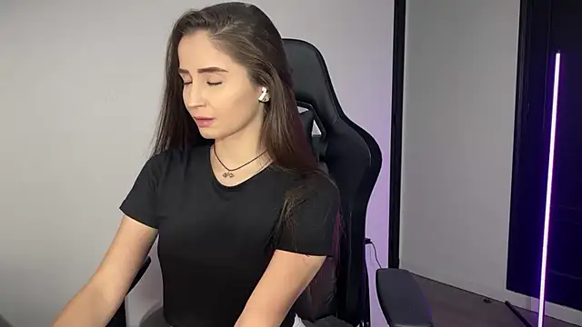 s meow online show from November 2025 09:48:02 PM