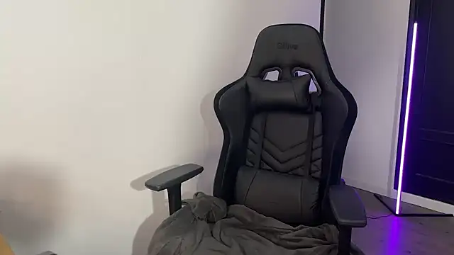 s meow online show from March 2026 07:54:02 PM