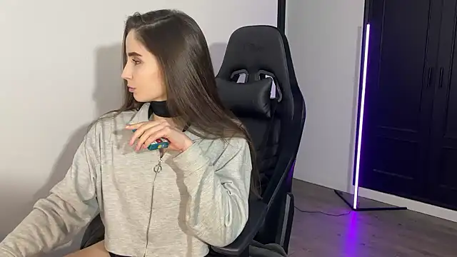 s meow online show from March 2026 09:32:02 PM