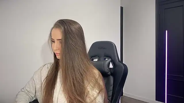 s meow online show from December 2025 10:44:01 PM