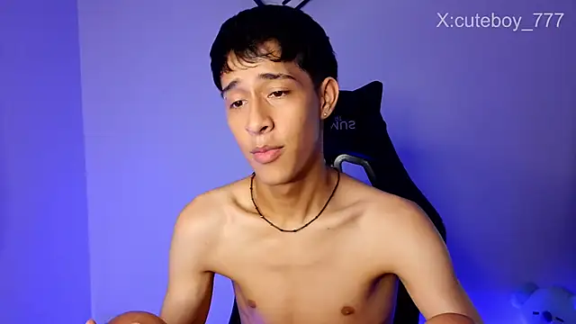 Danny cute 05 online show from October 2025 09:25:02 PM