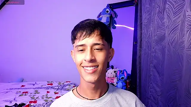 Danny cute 05 online show from October 2025 03:41:02 AM