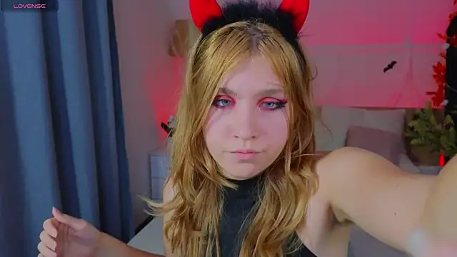 Iris Rain online show from October 2025 10:47:01 AM