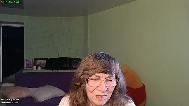 Betty Brick online show from July 2026 05:58:02 PM