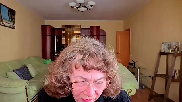 Betty Brick online show from January 2026 07:34:01 AM