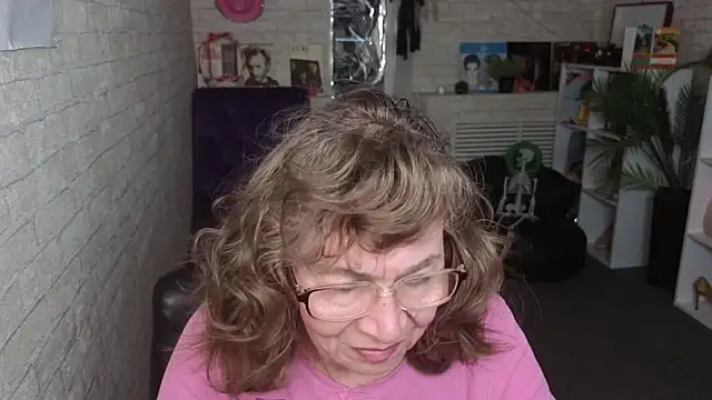 Betty Brick online show from April 2026 01:56:02 PM