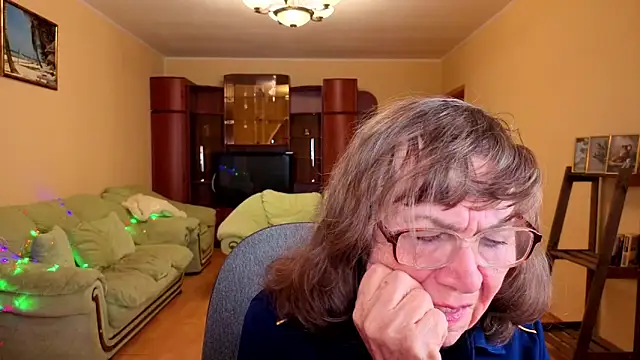 Betty Brick online show from January 2026 03:22:02 AM