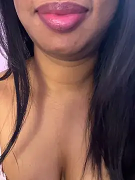 Snapshot of tamil_Aarathi chatting on June 2026 05:18:01 PM tamil Aarathi online show from June 2026 05:18:01 PM