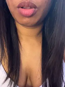 tamil Aarathi online show from April 2026 09:39:33 PM